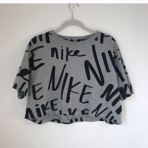 Nike Crop Top